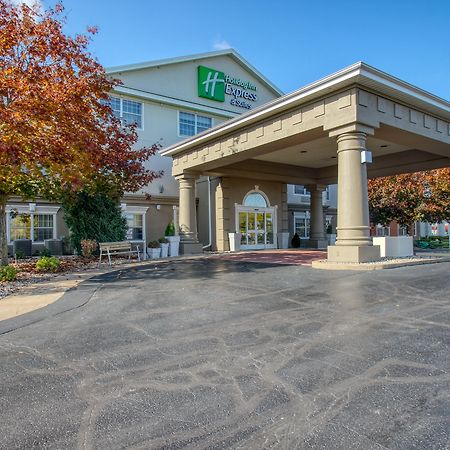 Holiday Inn Express Hotel & Suites Oshkosh - State Route 41 By Ihg Exterior foto
